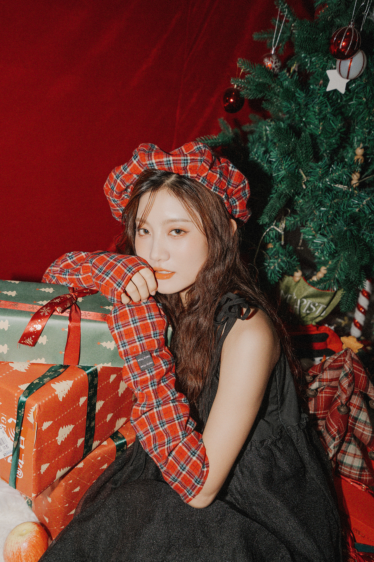 圣诞节（图ZMjgyOTM4ODY0） - 人像摄影 - 站酷设计师拍照的嘎嘎鸭原创素材 - 站酷ZCOOL