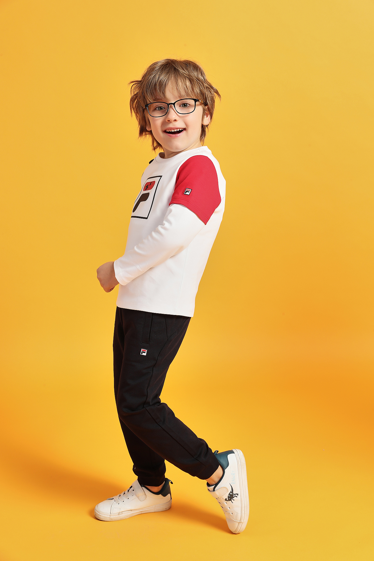 fila(斐乐)儿童眼镜拍摄90