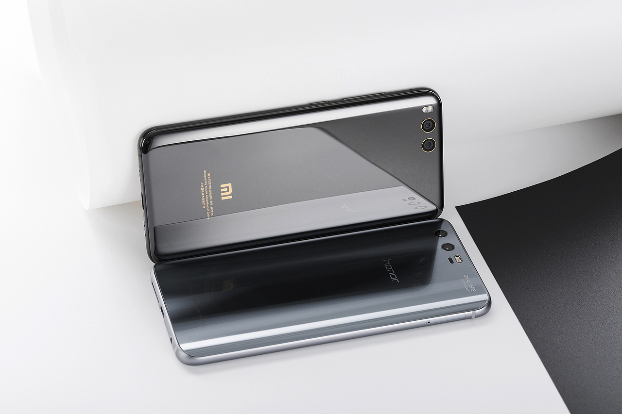 努比亚Z17 mini 红蓝CP配&荣耀9VS小米6（图ZODMxNDQxNTY=） - 产品摄影 - 站酷设计师X老师会拍照原创素材 - 站酷ZCOOL