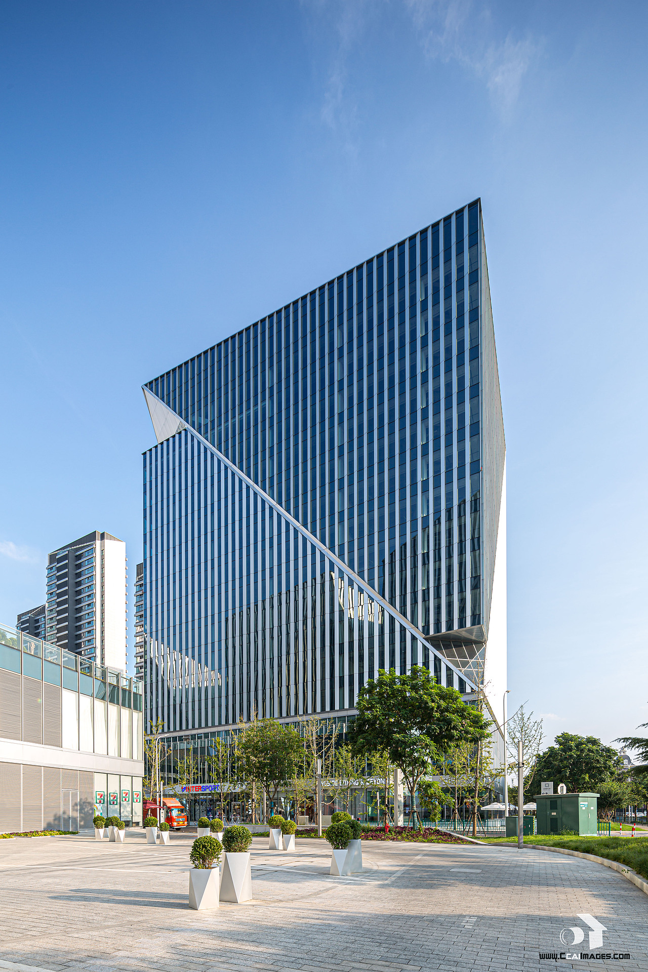 晶耀前滩 / crystal plaza