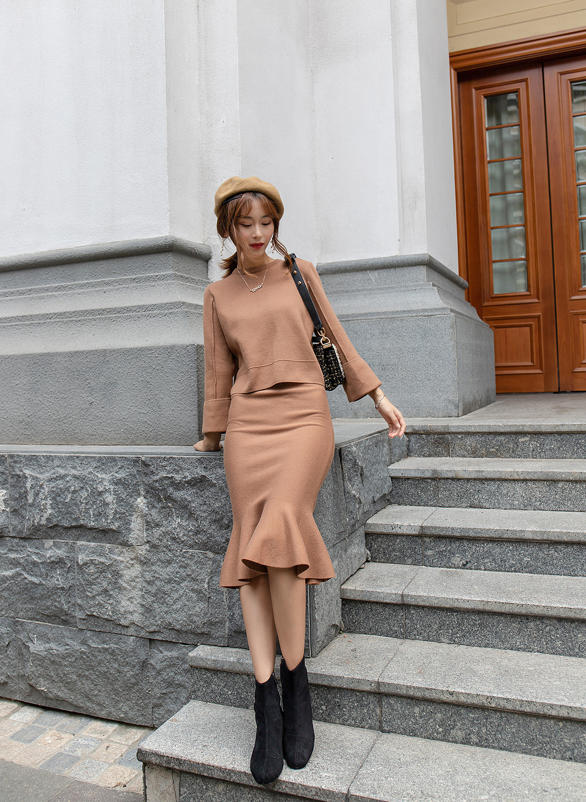 针织套装外景街拍