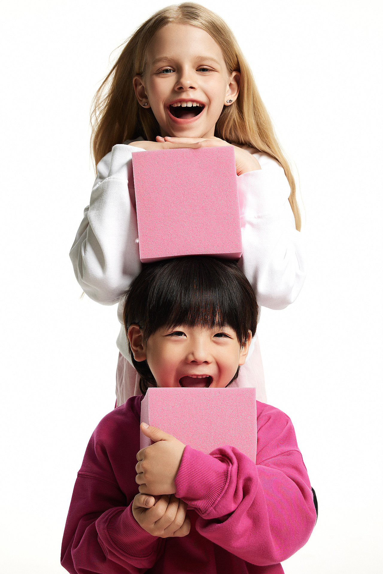 这组成片充满多巴胺--NEW TEST FOR KIDS 童装拍摄（图ZMzQ0OTYwNzQw） - 时尚/艺术摄影 - 站酷设计师灵度摄影studio原创素材 - 站酷ZCOOL