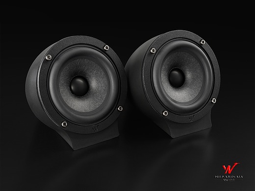 野兽汽车音响画册封面广告