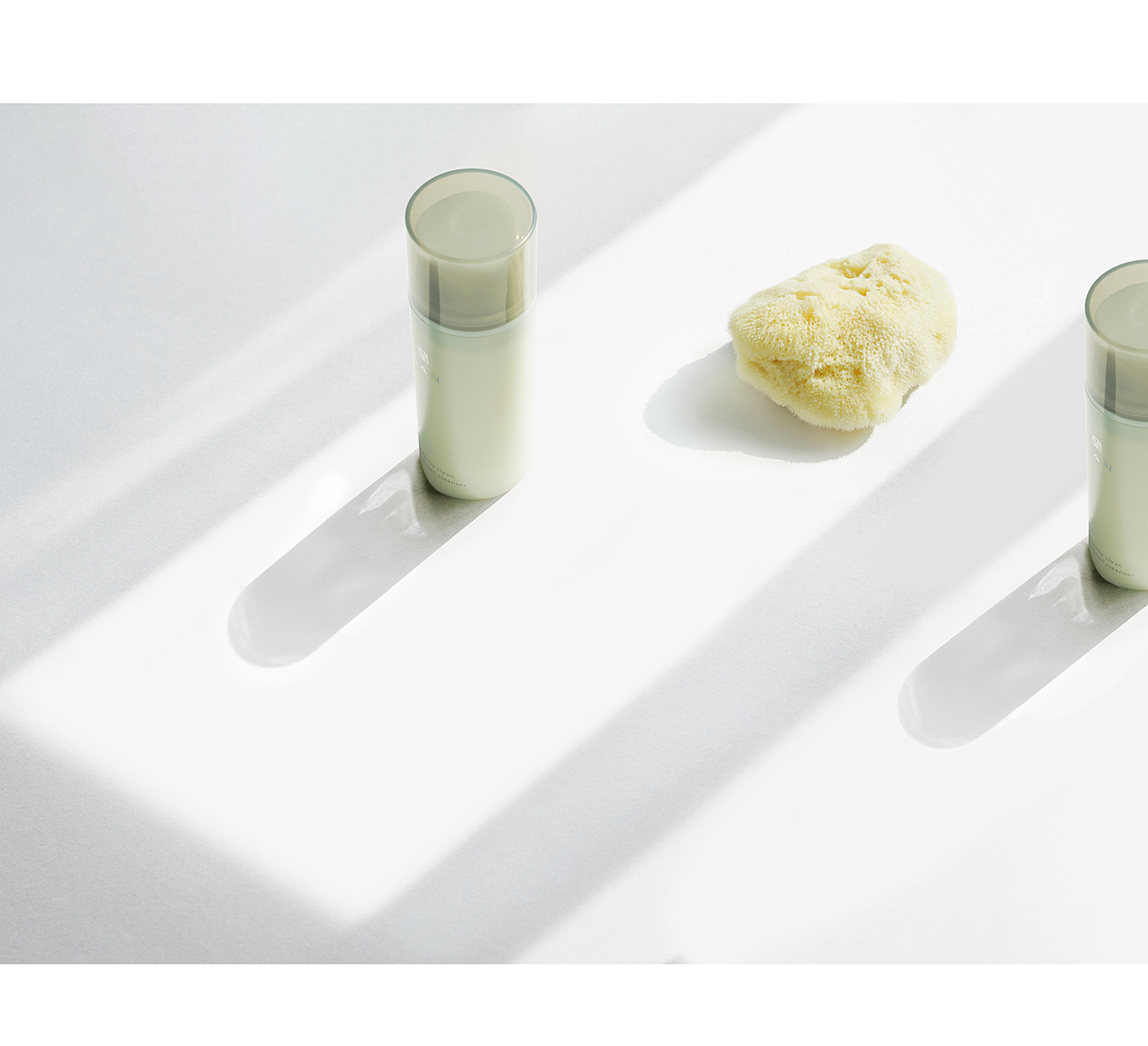 LAN蘭-2020“兰”美学视觉风格拍摄（图ZMjU5NDY2NDI4） - 产品摄影 - 站酷设计师shenya_yiyi原创素材 - 站酷ZCOOL