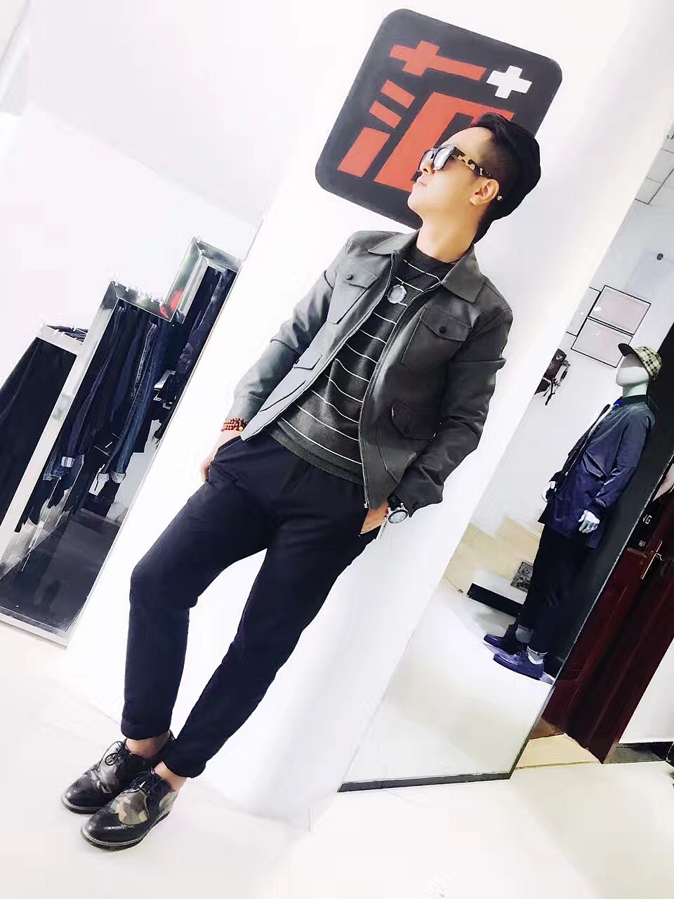 欧梵纪服饰有限公司设计总监面料展