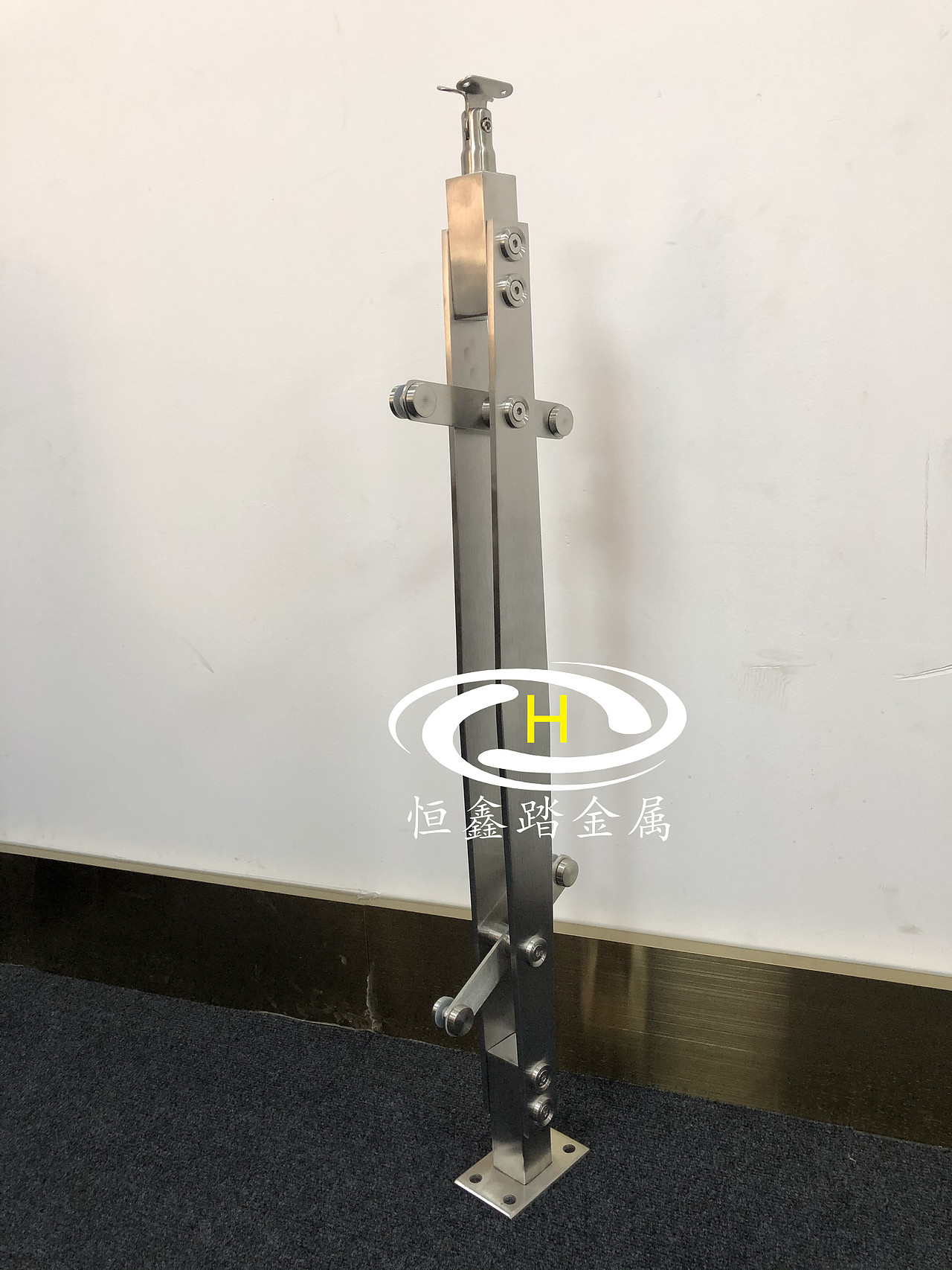 商场304不锈钢工程立柱异形不锈钢立柱施工工艺技术