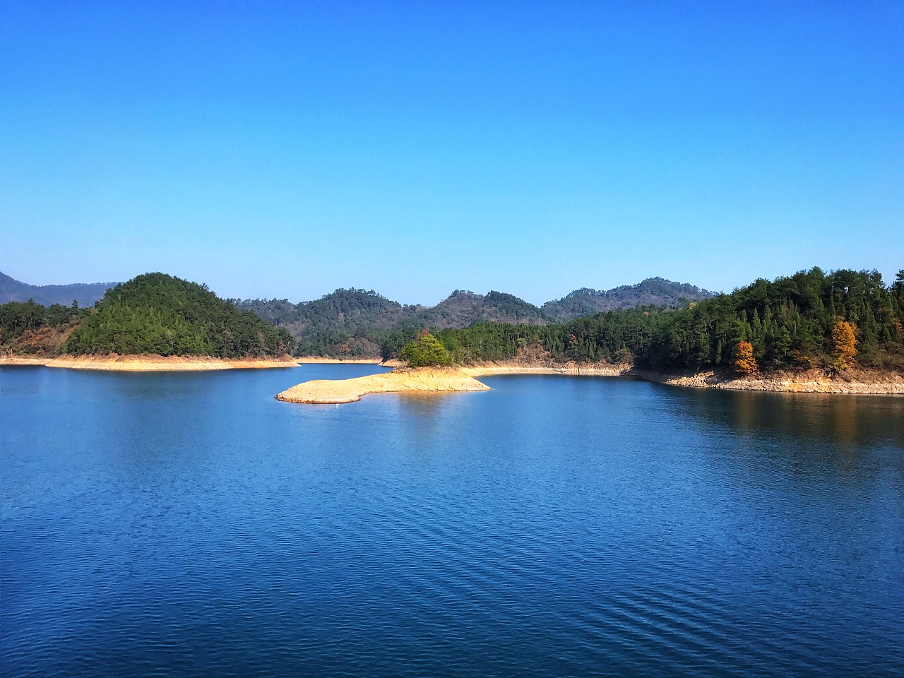 中國旅遊｜世界3大千島湖中國佔兩個！細數為建水庫而成的千島湖壯景 | 圖說中國 | 文化精華 | 當代中國