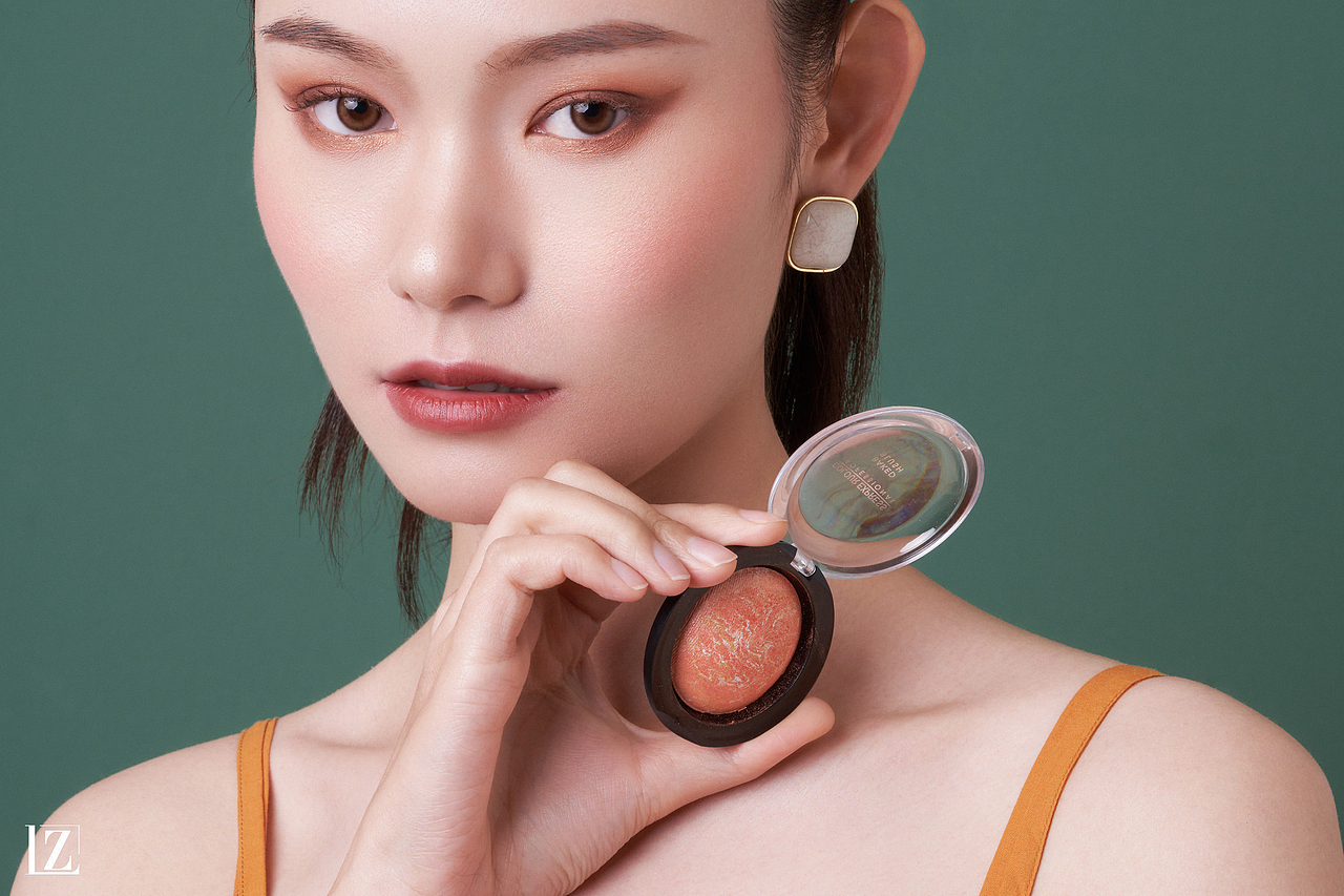 化妆品 /口红/眼影-荔枝摄影（图ZMjMzNjc0MDY4） - 人像摄影 - 站酷设计师荔枝视觉原创素材 - 站酷ZCOOL