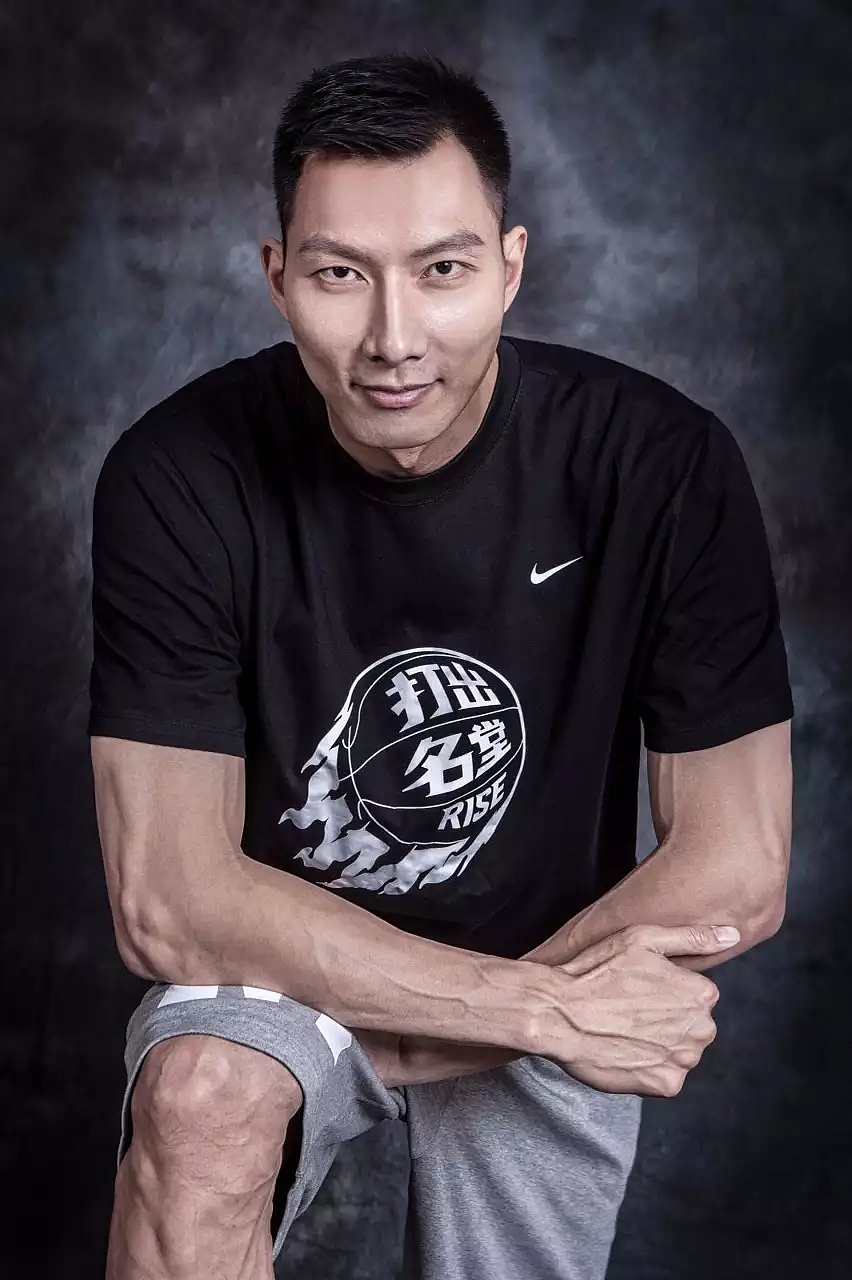 易建联《打出名堂》（图ZMTg2OTE3ODU2） - 人像摄影 - 站酷设计师上海壹芥文化传媒原创素材 - 站酷ZCOOL