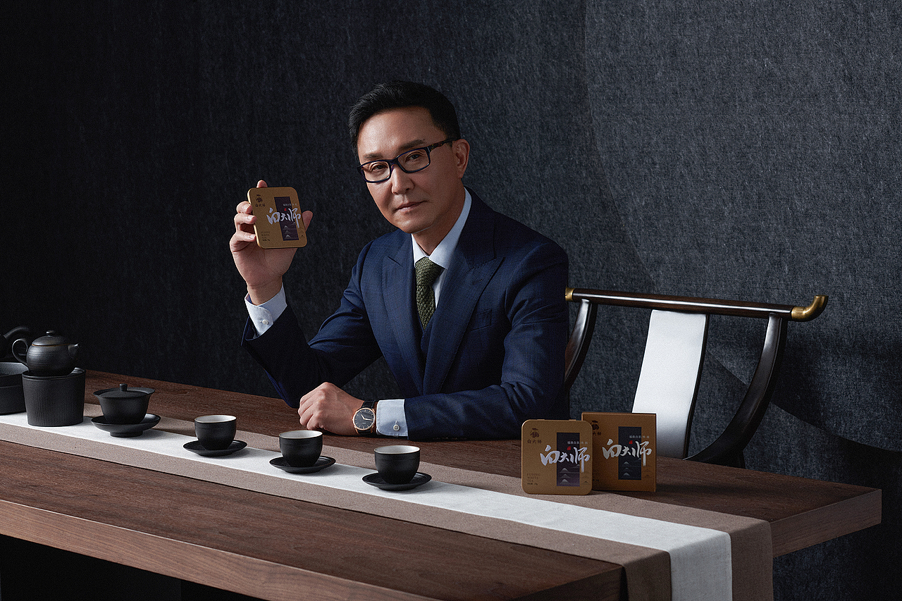 白大师品牌代言人-吴刚