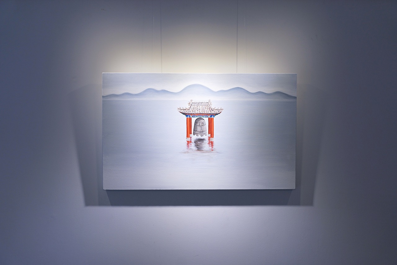 平静的湖面，微风掠过泛起阵阵禅音