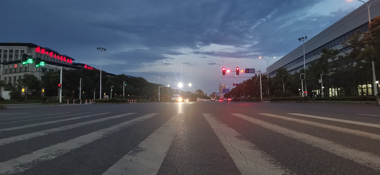 武汉街头掠影（图ZMjE4OTg3NzI0） - 风光摄影 - 站酷设计师华中视觉原创素材 - 站酷ZCOOL