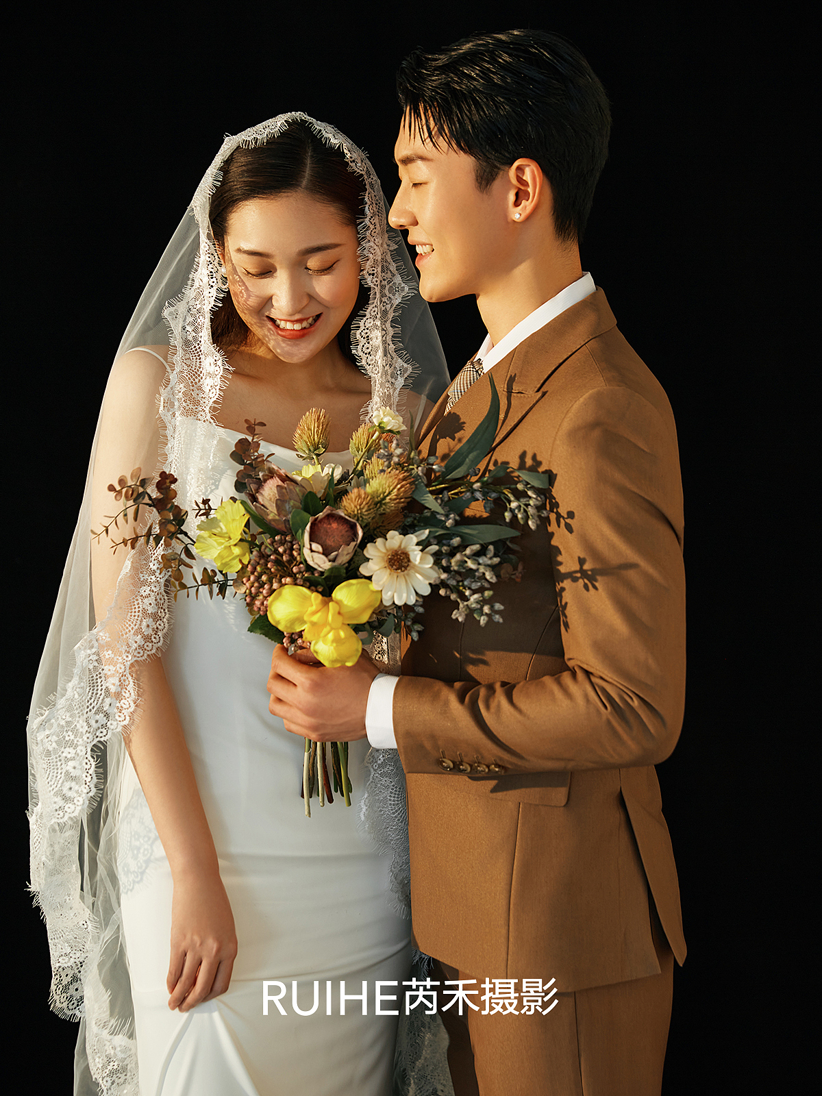 极简爱情的浪漫,将爱人之间的亲密互动用镜头无限放大