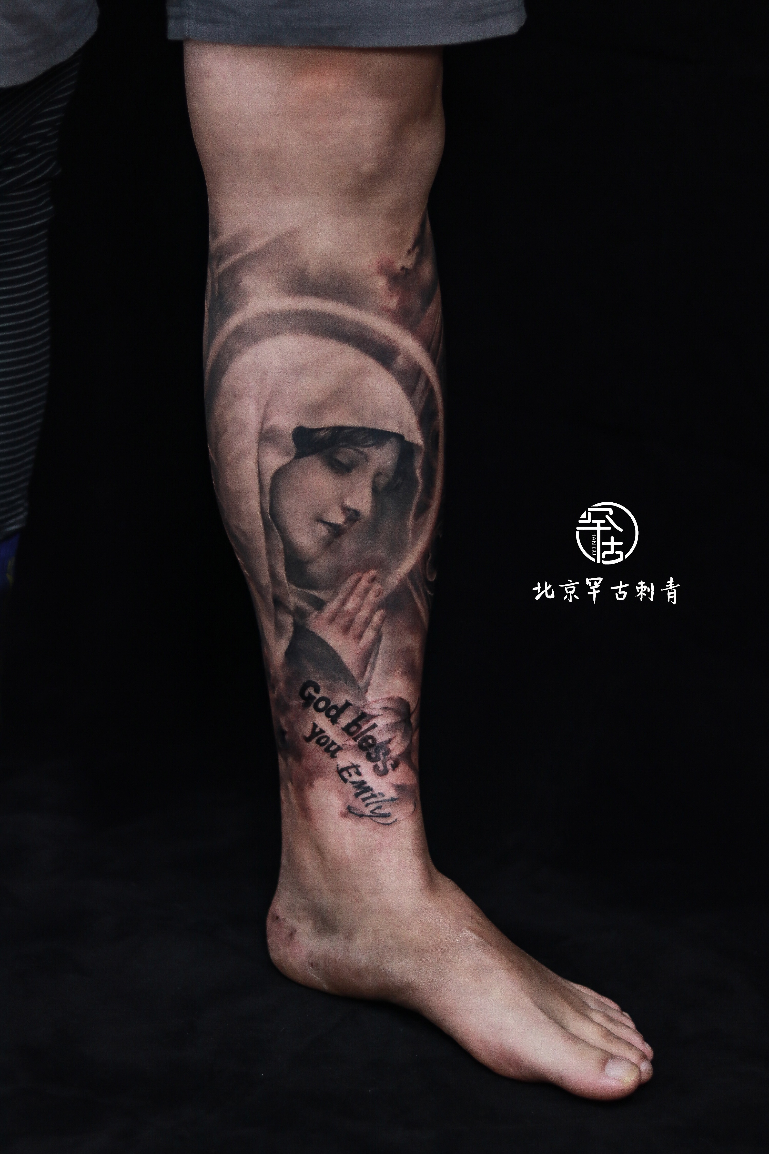 罕古刺青圣母玛利亚与耶稣