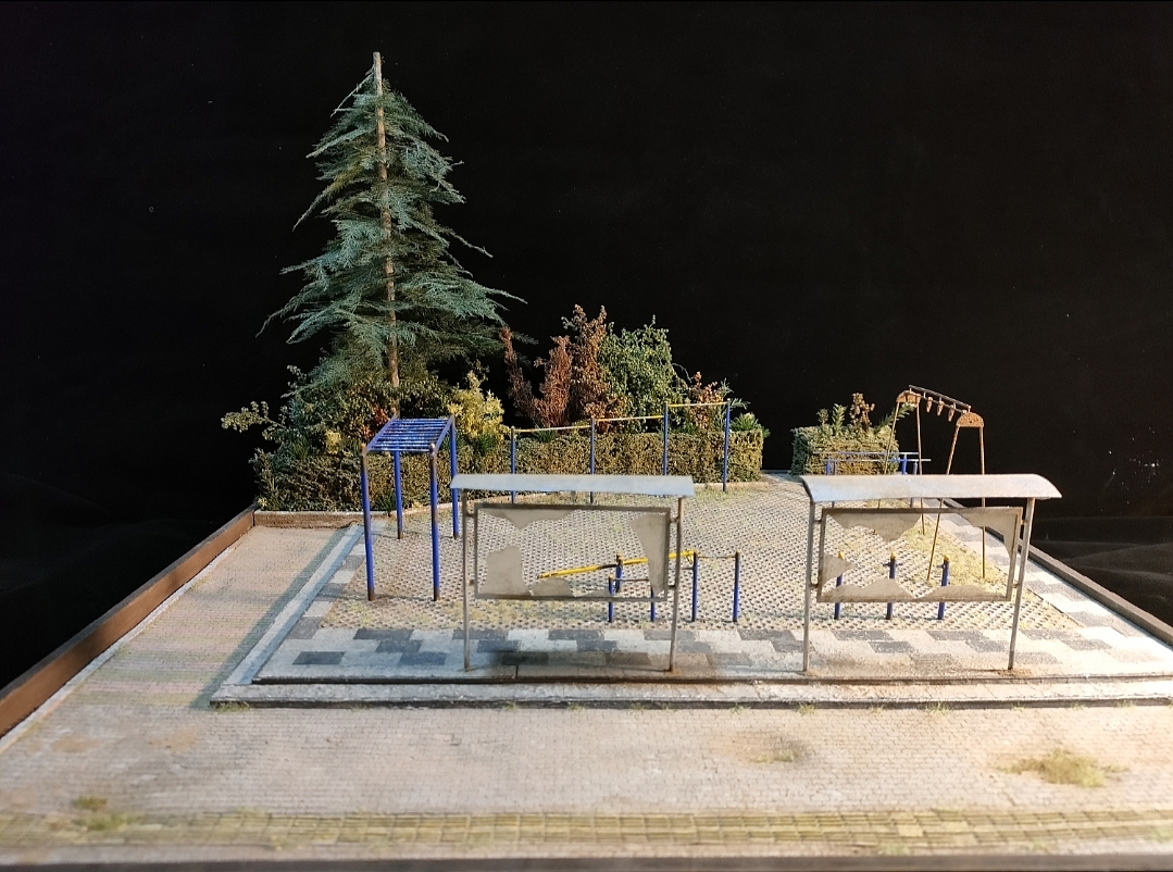 侄女的游乐园微缩模型