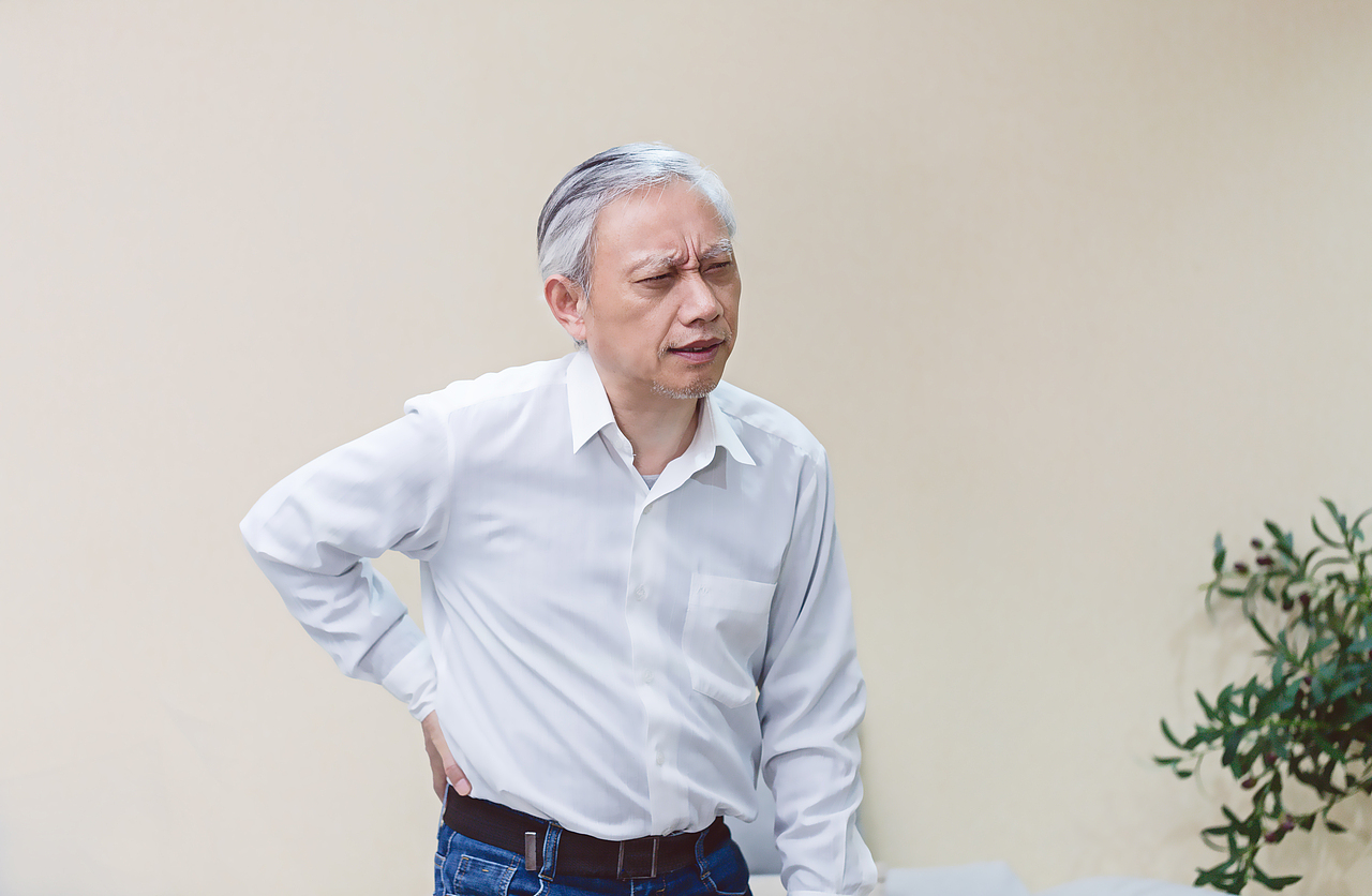 白领“久坐利器”贴心呵护 颈椎 缓解腰腿酸痛（图ZMTQ0NTIzNDA4） - 电子产品 - 站酷设计师zhang556664原创素材 - 站酷ZCOOL