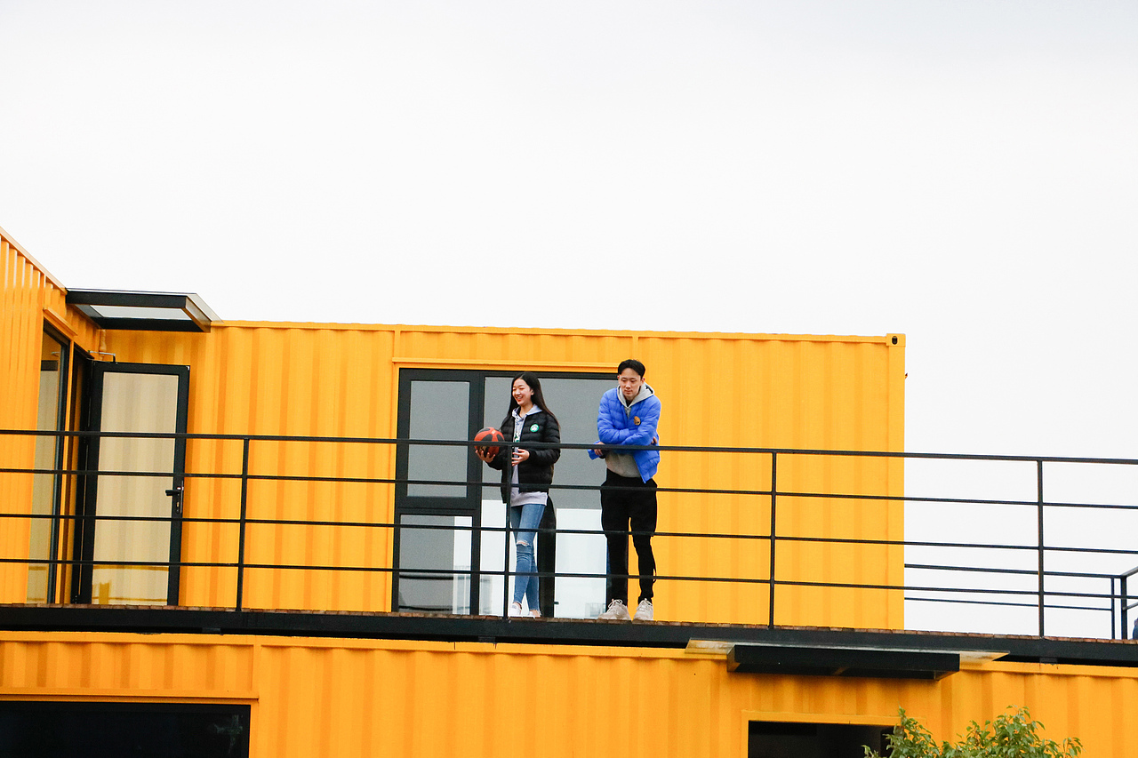 【我在NBA的这一年系列】轻盈倾心动无止境-羽绒服页面