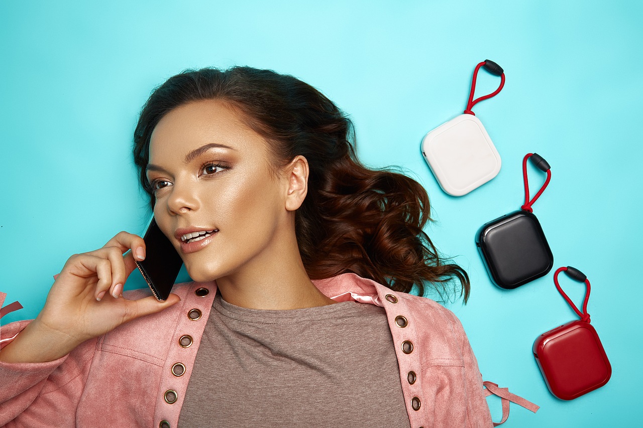 MIPOW双充魔方便充宝（图ZMTE0NzEyNjk2） - 产品摄影 - 站酷设计师MIPOW麦泡原创素材 - 站酷ZCOOL