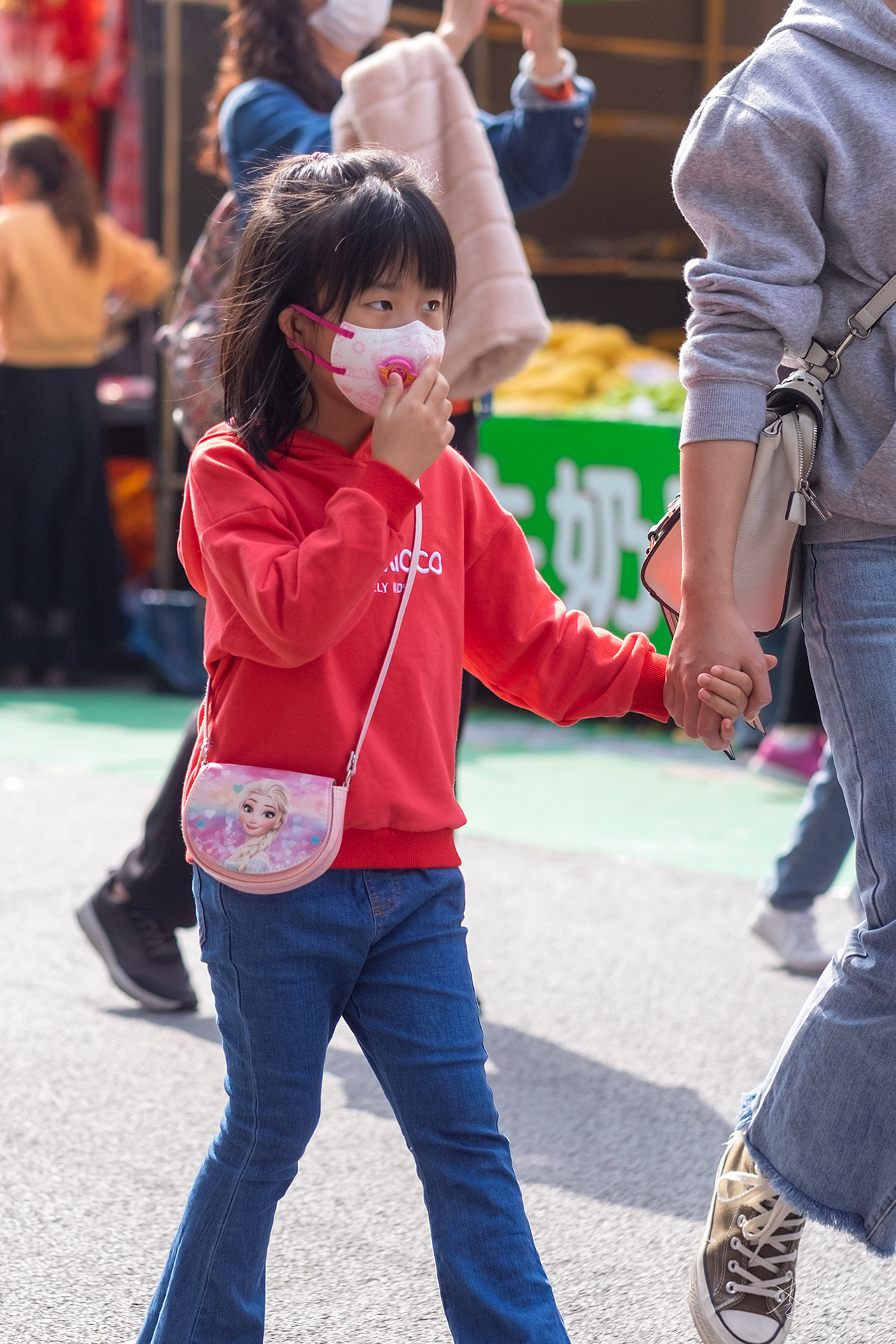 花市街拍 - 年味『续』（图ZMTk0NjkxNDIw） - 人文/纪实摄影 - 站酷设计师李翔DennisLee原创素材 - 站酷ZCOOL