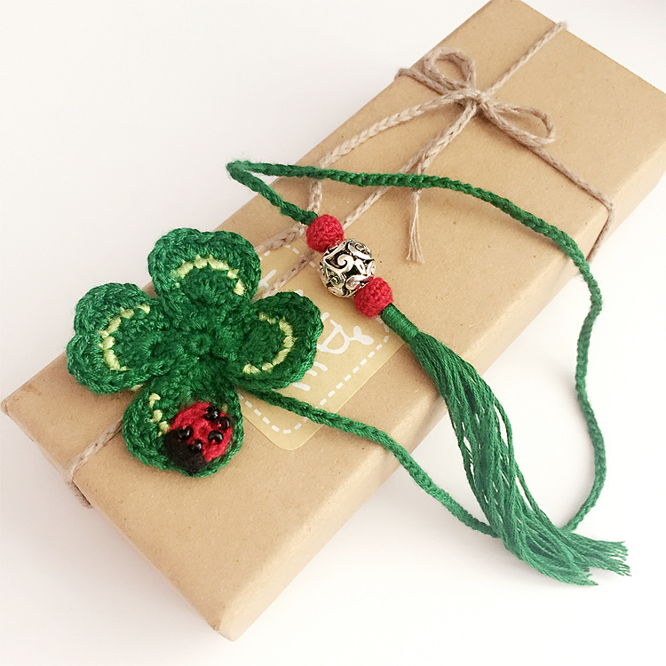 中国传统钩针编织四叶草书签