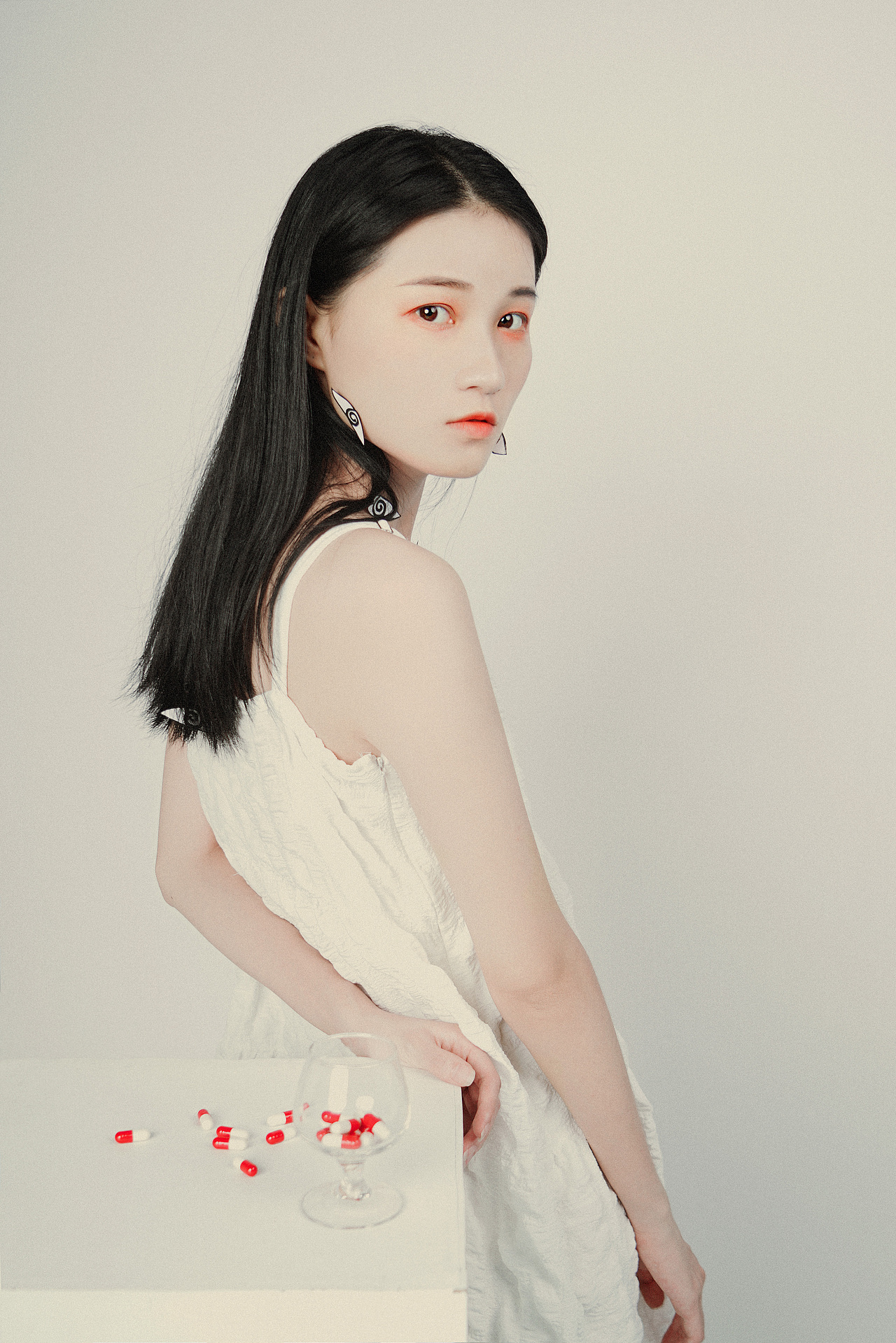 『无人渡我』（图ZMTY4MDIxOTAw） - 人像摄影 - 站酷设计师黄一味原创素材 - 站酷ZCOOL