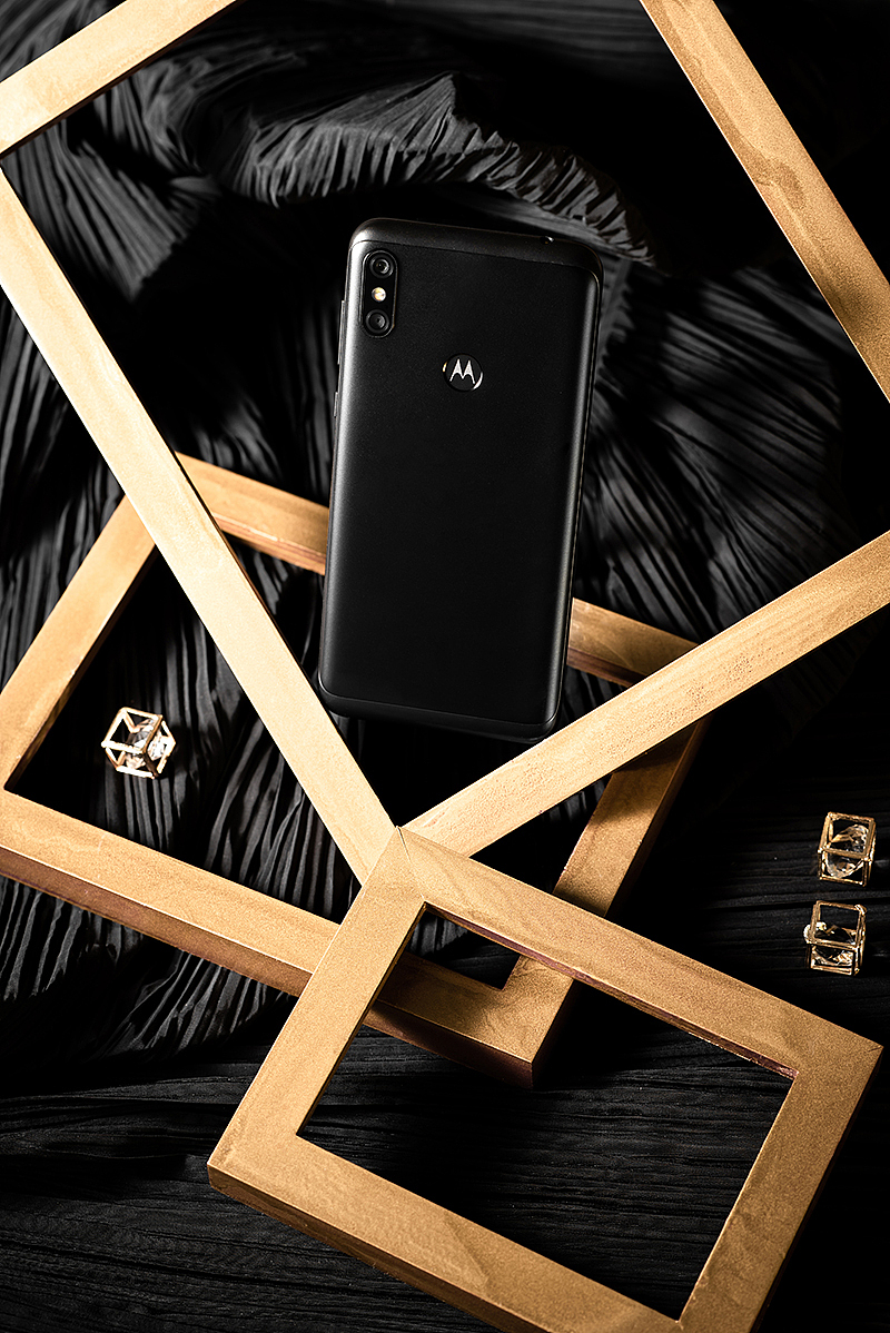 MOTO P30 note（图ZMTI4NDY3ODI4） - 人文/纪实摄影 - 站酷设计师叶少Vera原创素材 - 站酷ZCOOL