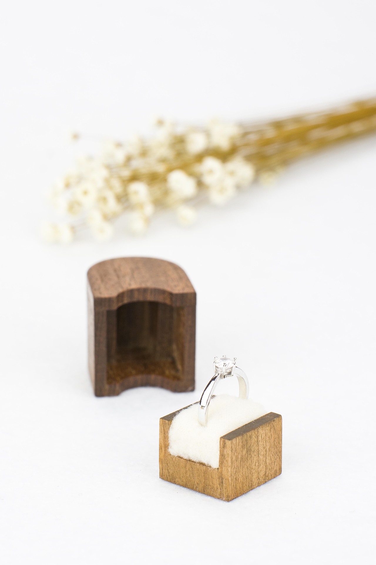 《恒家之造》 创意纯手工木质戒指盒 小纪念碑戒指盒