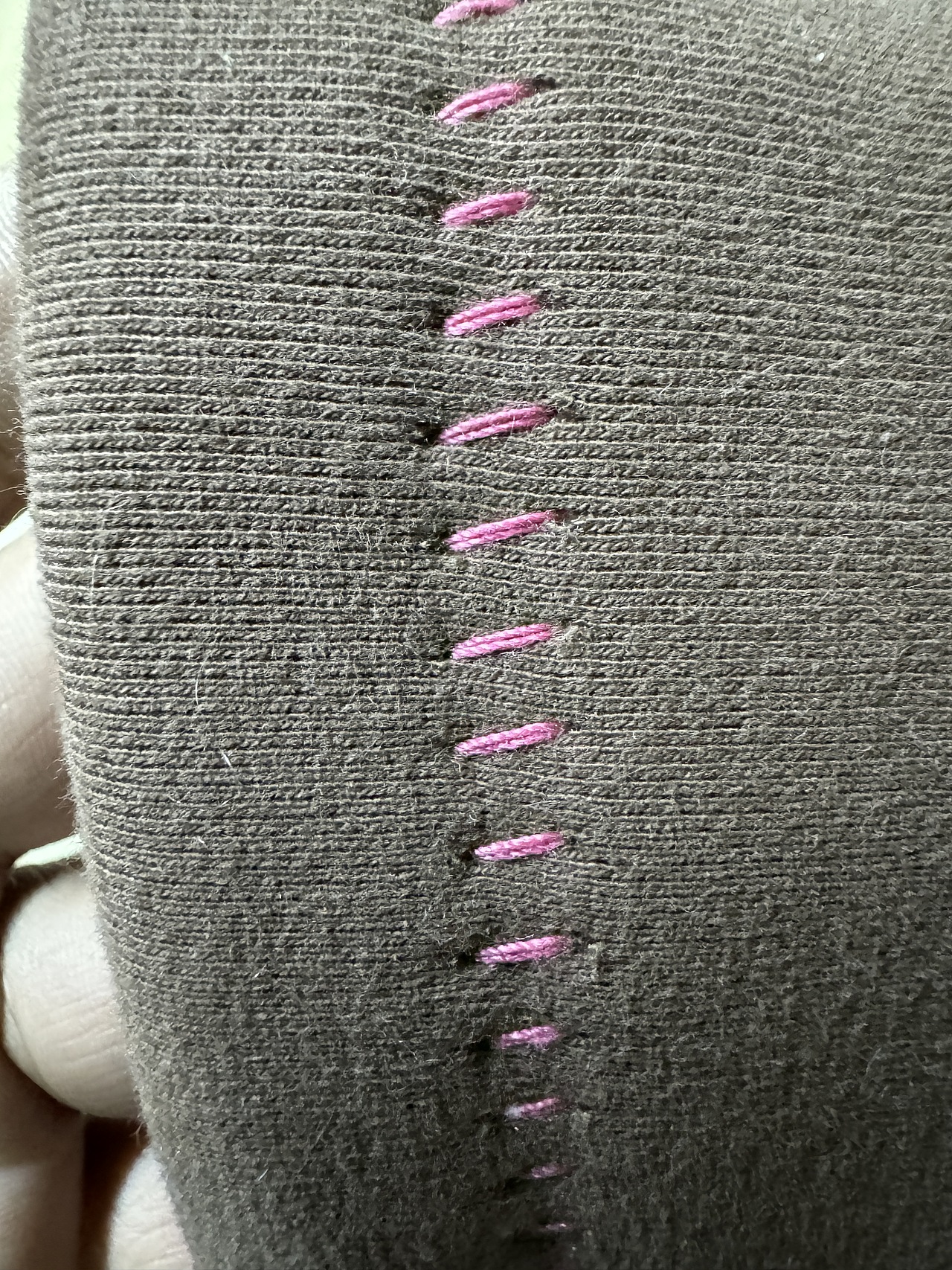 特种缝纫机特种绣花服装专机加工之一字绣
