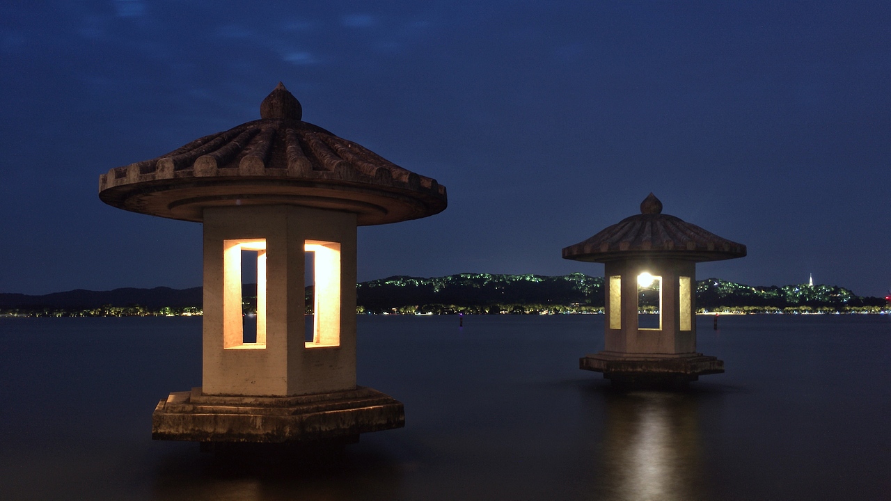 夜色阑珊翠光亭赏景手机拍照小作一组!