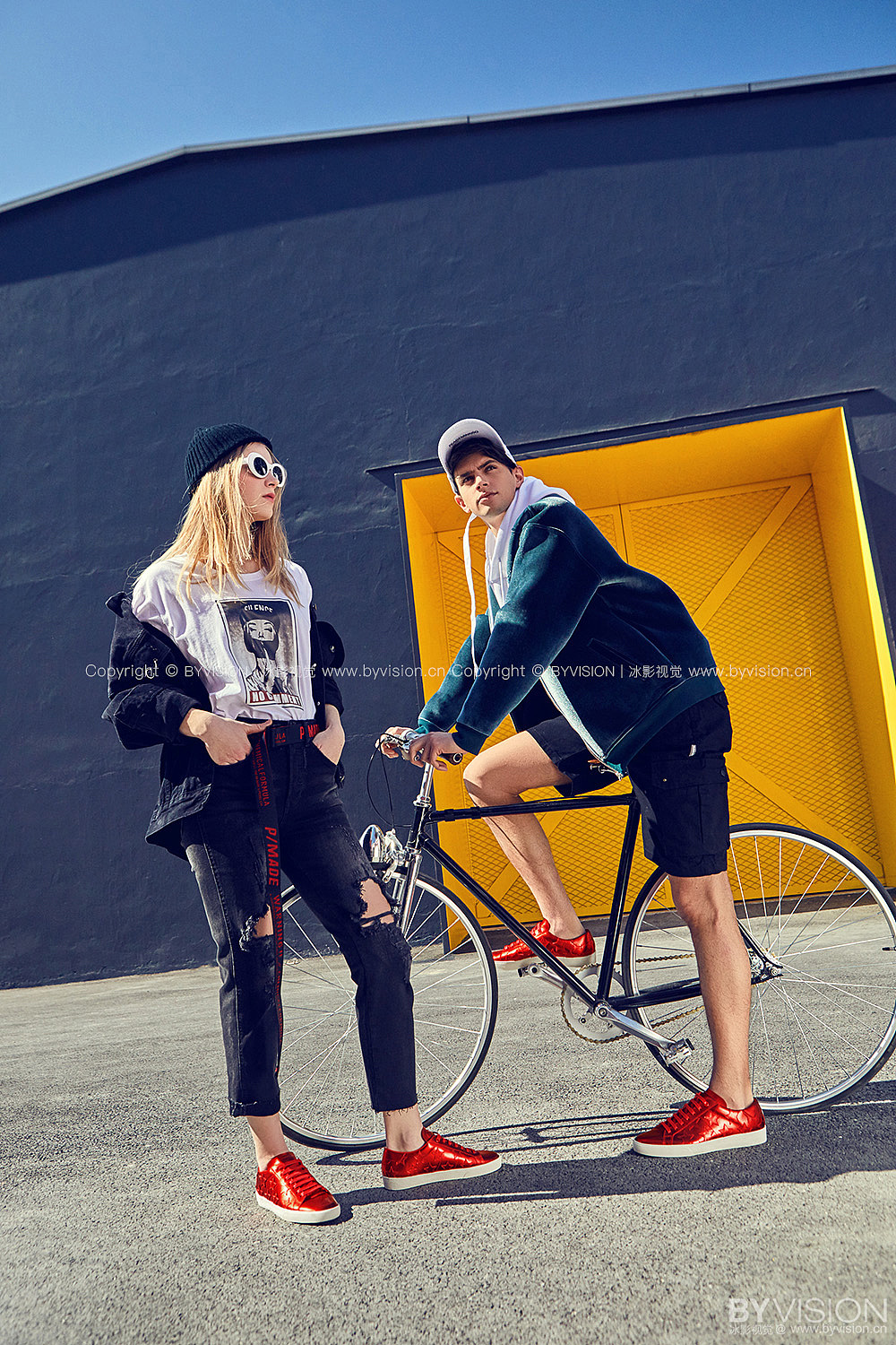 鞋子品牌广告摄影（图ZMjIyNjM4Njcy） - 产品摄影 - 站酷设计师冰影视觉摄影原创素材 - 站酷ZCOOL