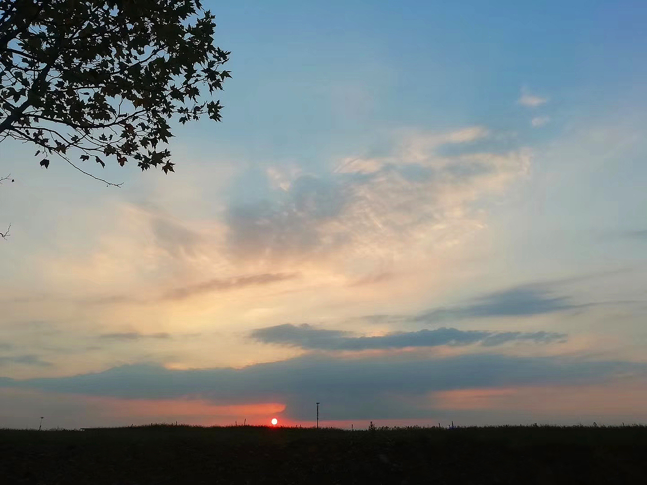 夕阳（图ZMjEwNDU0ODYw） - 风光摄影 - 站酷设计师輕尘兮原创素材 - 站酷ZCOOL