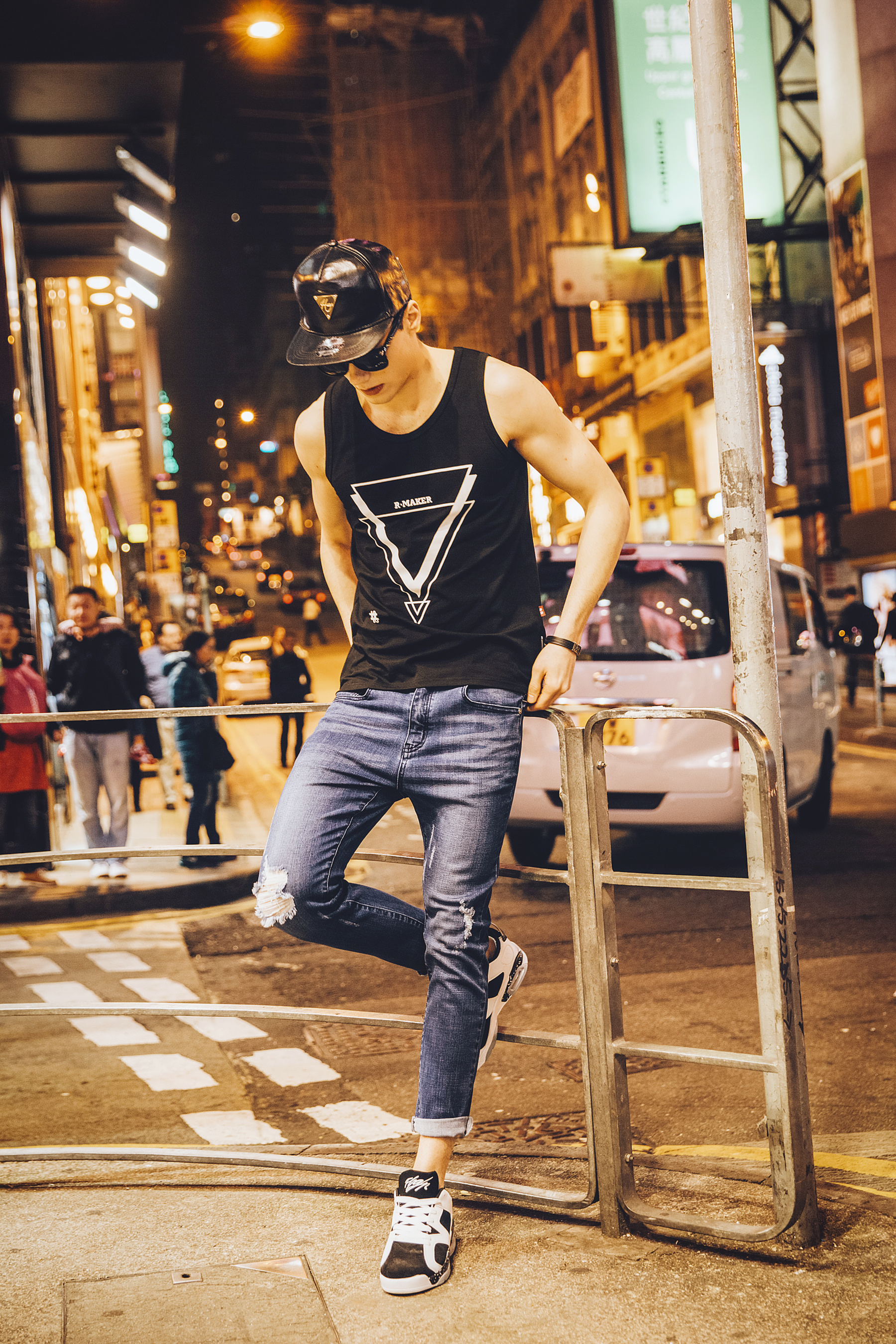 美国街头夜景男t恤/男装拍摄/海外拍摄/肌肉潮牌男拍摄