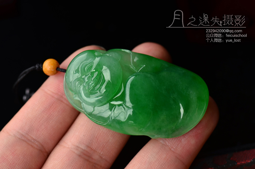 自然光下的翡翠才是真实的翡翠-精品篇