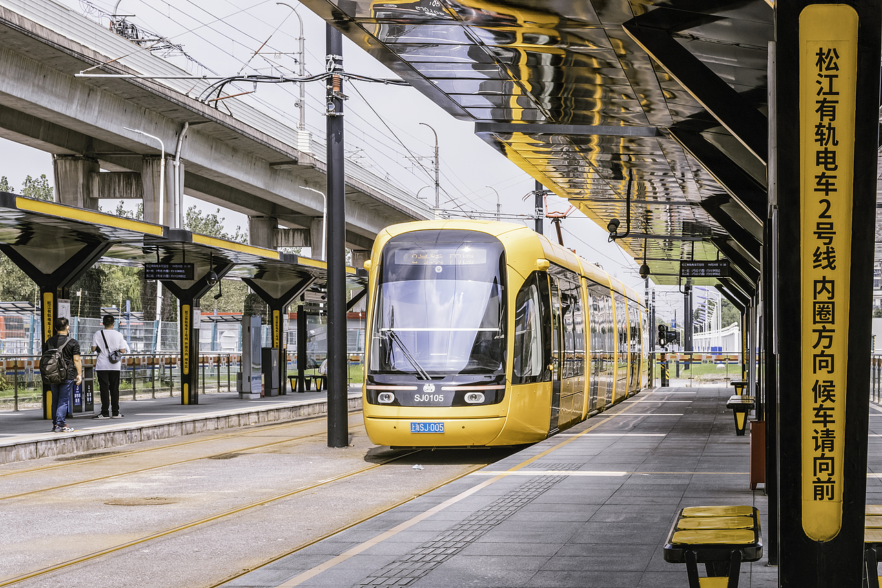 【上海松江】有轨电车,1号线2号线的轨道电车