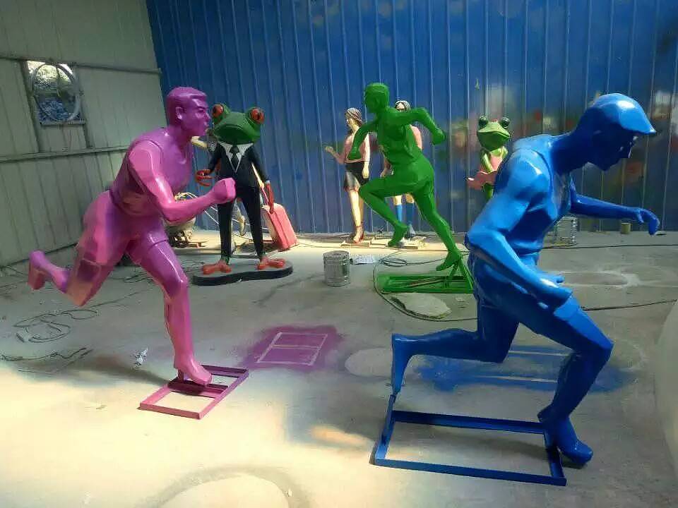 定制玻璃钢抽象运动人雕塑户外楼盘景观摆件