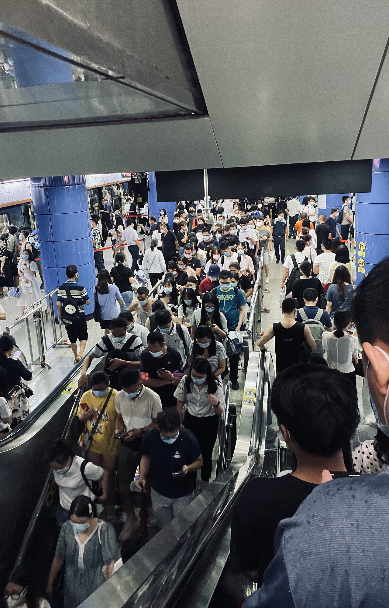 广州地铁死亡三号线（图ZMjY1NjE3NTA4） - 人文/纪实摄影 - 站酷设计师小让让原创素材 - 站酷ZCOOL