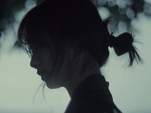 灵幽听微，谁观玉颜