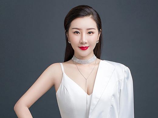 中山女性职业照 个人形象照 头像照（个人主页-ZNTE5OTcyODg=） - 人像摄影 - 站酷设计师中山天真纯影像馆原创素材 - 站酷ZCOOL