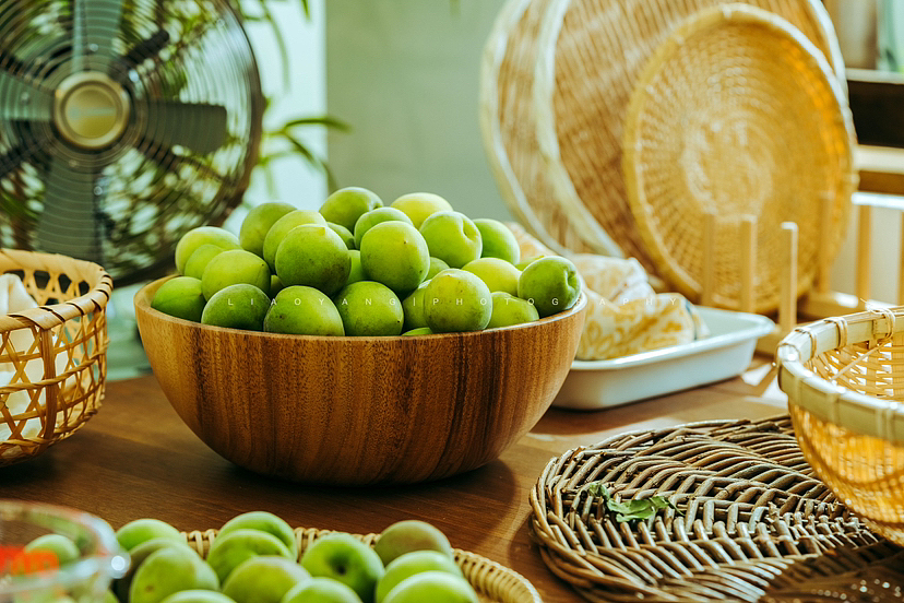 美食摄影 |自酿青梅酒