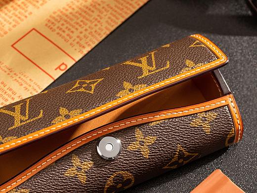 产品摄影/修图 | LV周边