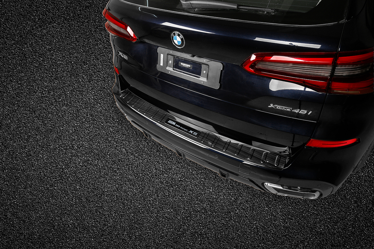 新宝马X5不锈钢后护板拉丝