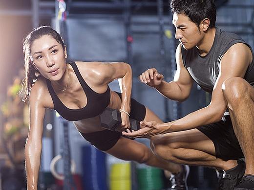 关于健身的网站设计（个人主页-ZMjczMjA4MTI=） - 企业官网 - 站酷设计师花开花落123456原创素材 - 站酷ZCOOL