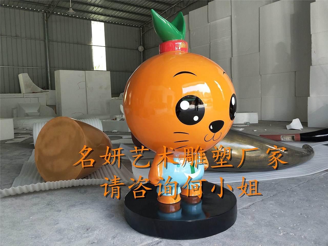 可爱过初恋的卡通树脂柑橘公仔雕塑在商场展览中心