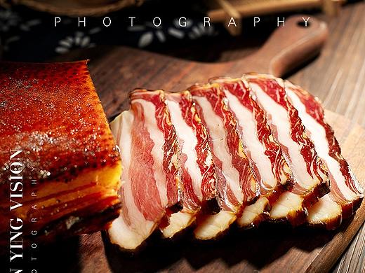 腊肉熏肉烟熏腊肉