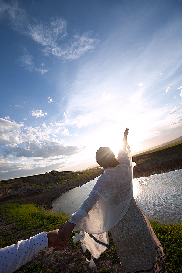 都说内蒙古呼伦贝尔旅拍最美的婚纱照都在这里