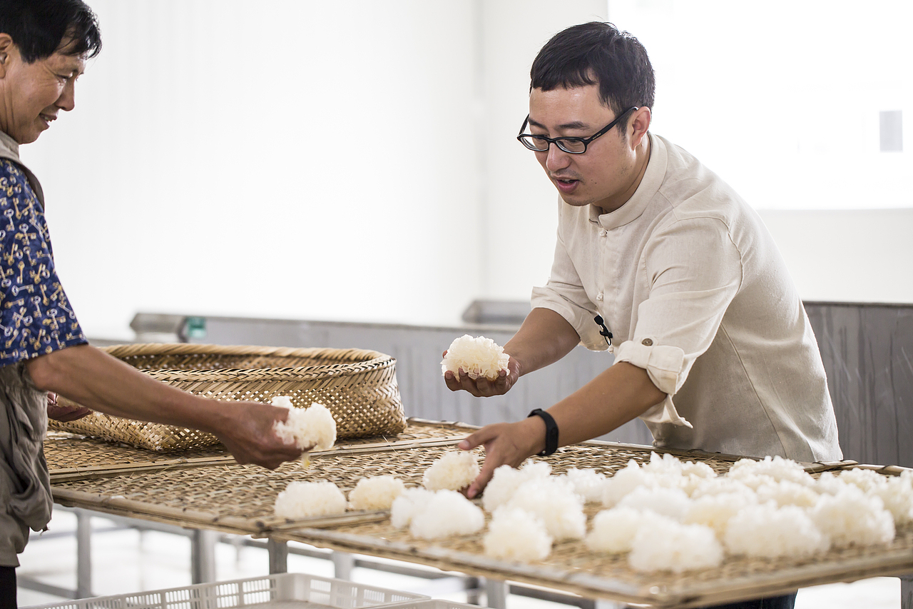 小刚老师 通江古林银耳（图ZNjk3NjA3MzI=） - 人像摄影 - 站酷设计师芳华四月原创素材 - 站酷ZCOOL