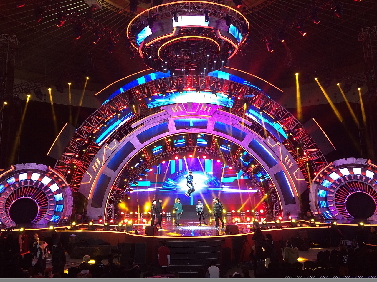 2014年优酷土豆网YC青春的选择颁奖典礼—舞台美术设计