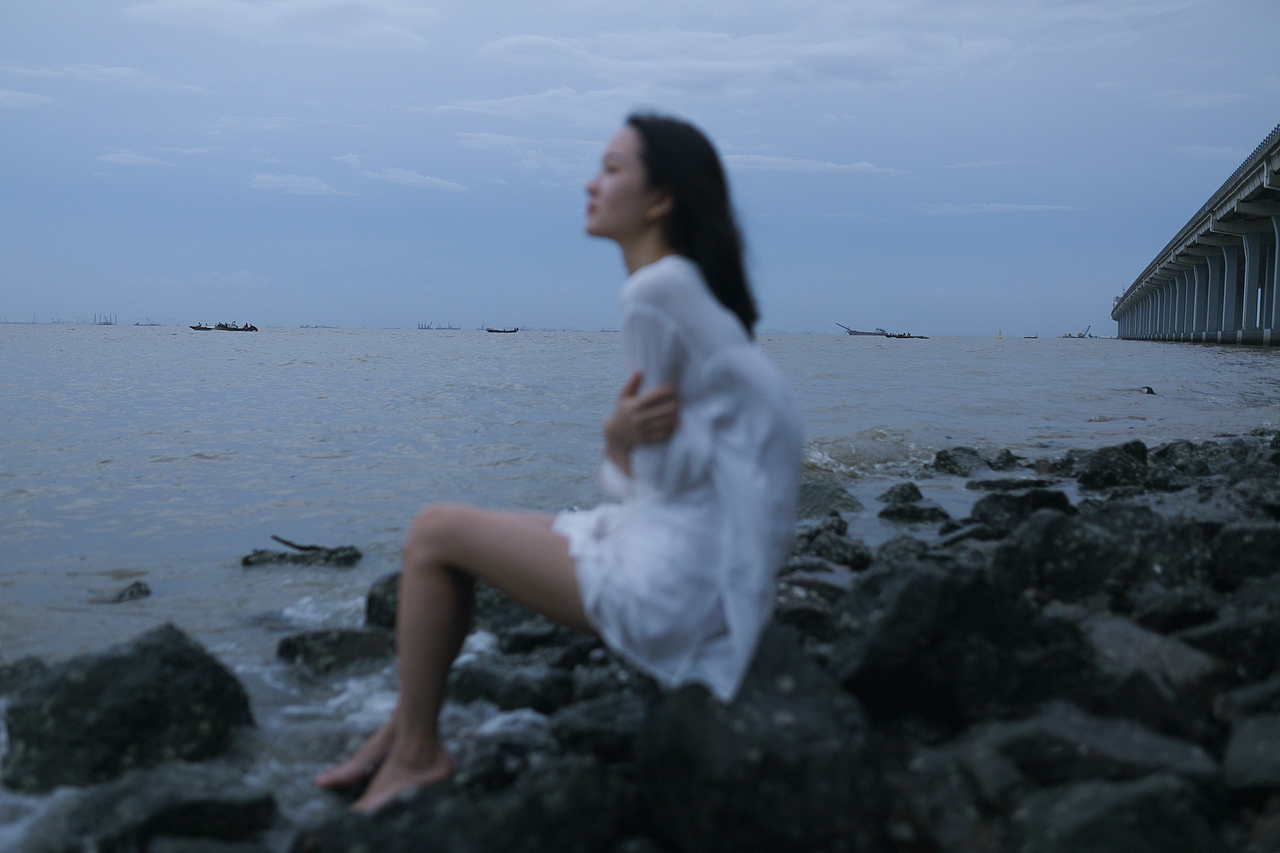 今夜的晚风,吹向哪里