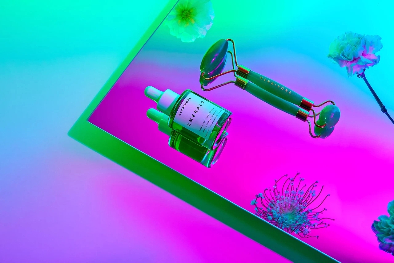 爆炸视觉传达（护肤品）