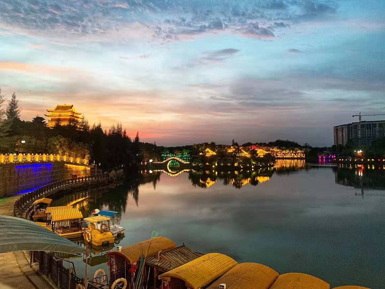 湛江遂溪孔圣山唯美夜景（图ZMTY3OTYzOTAw） - 环境/建筑摄影 - 站酷设计师janetao0606原创素材 - 站酷ZCOOL